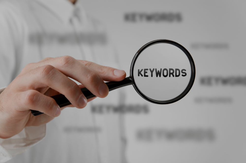 Google Advice: Domain Naming Strategy for SEO Best Practices Over Generic Domains